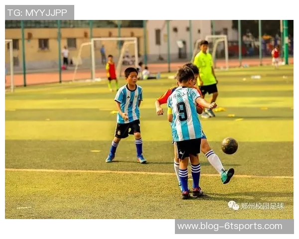 难忘的足球赛日记记录激情与友谊的瞬间